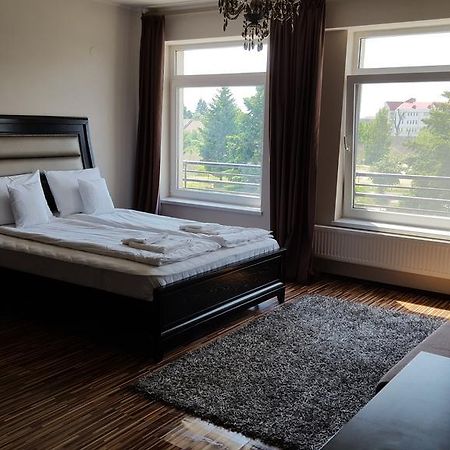 Sunlight Studio Apartment ออราแด ภายนอก รูปภาพ