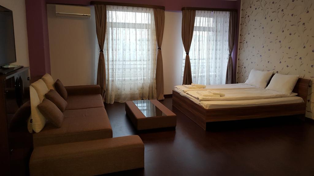 Sunlight Studio Apartment ออราแด ภายนอก รูปภาพ